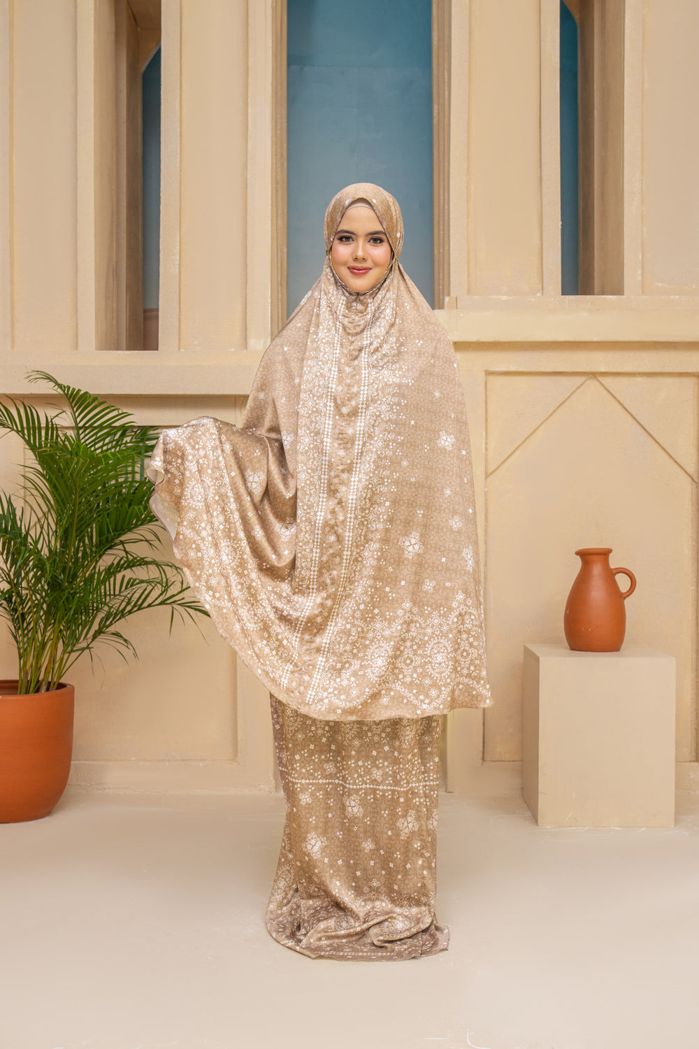 Malqaf Prayer Set Golden Delight Wearing Klamby