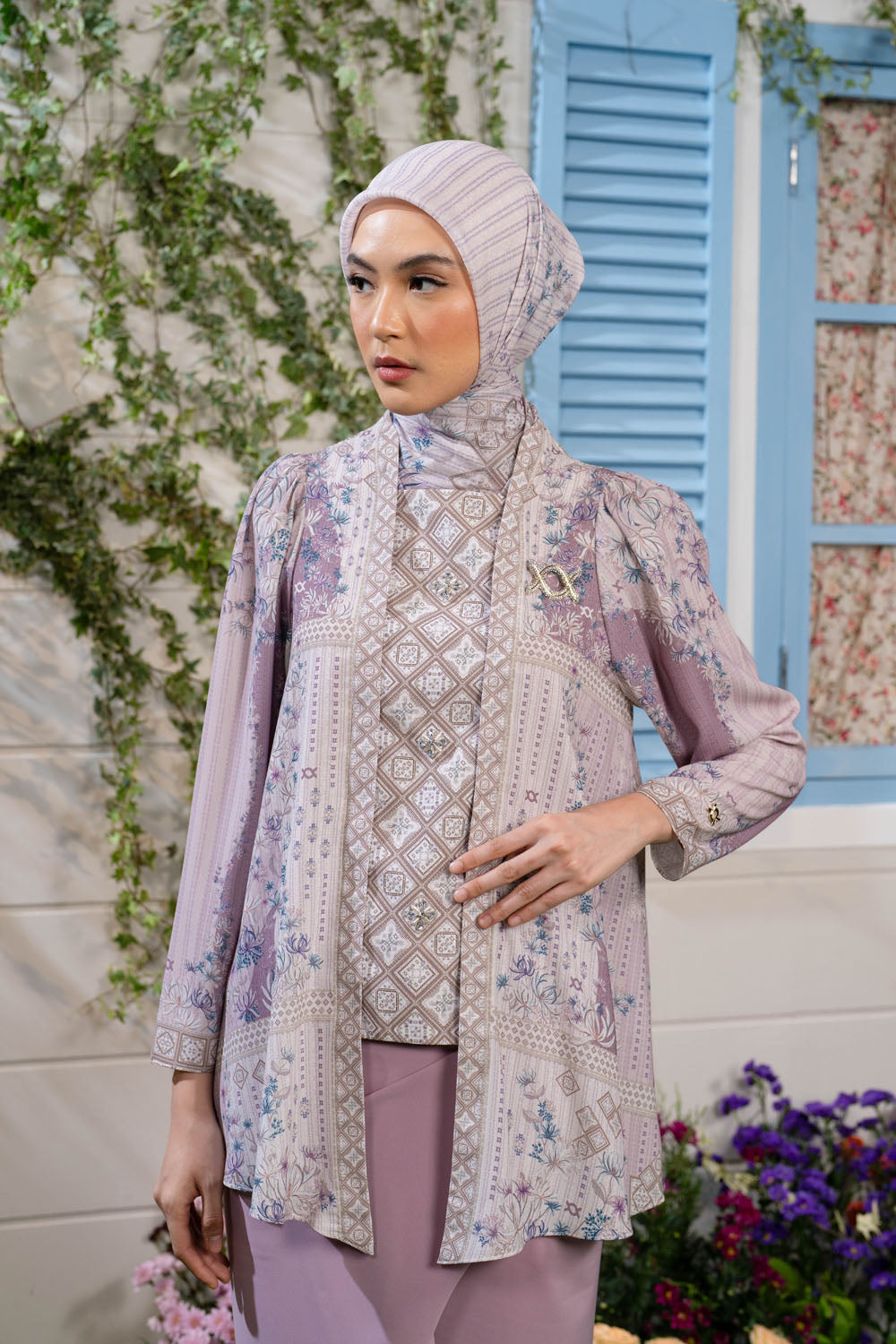 Kartavira Blouse Lasmika