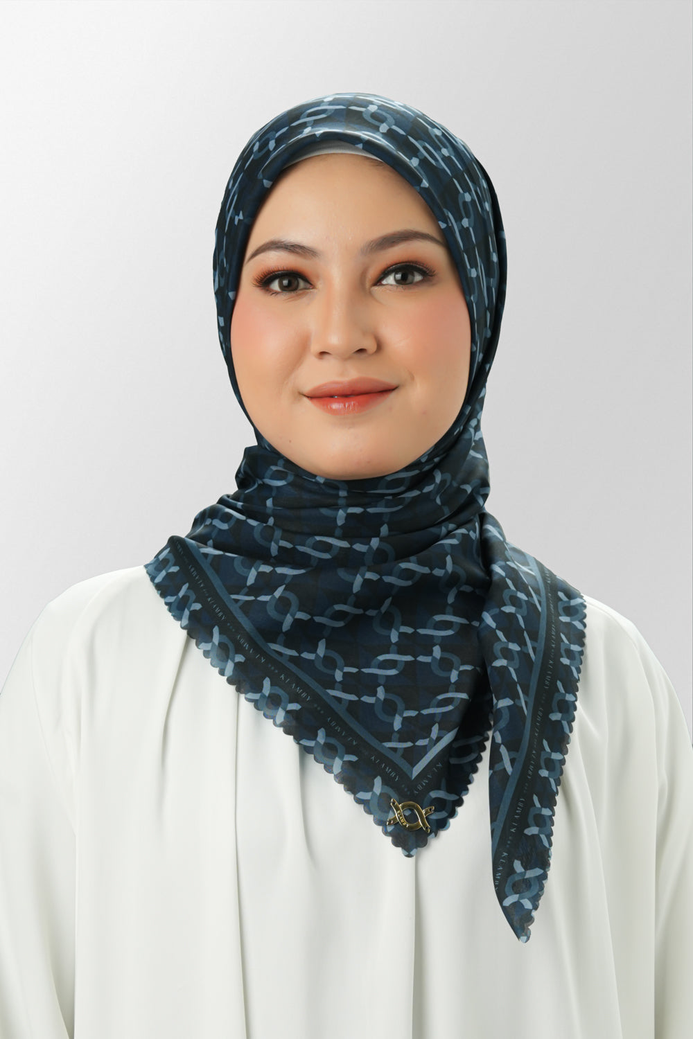 Medium Monogram Scarf 86 Raven