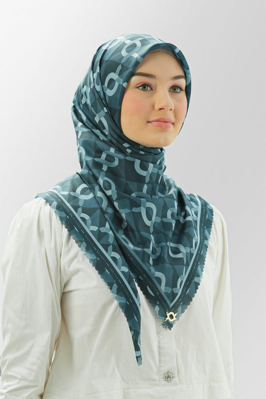 Grande Monogram Scarf 73 Willow