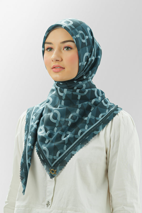 Grande Monogram Scarf 73 Willow