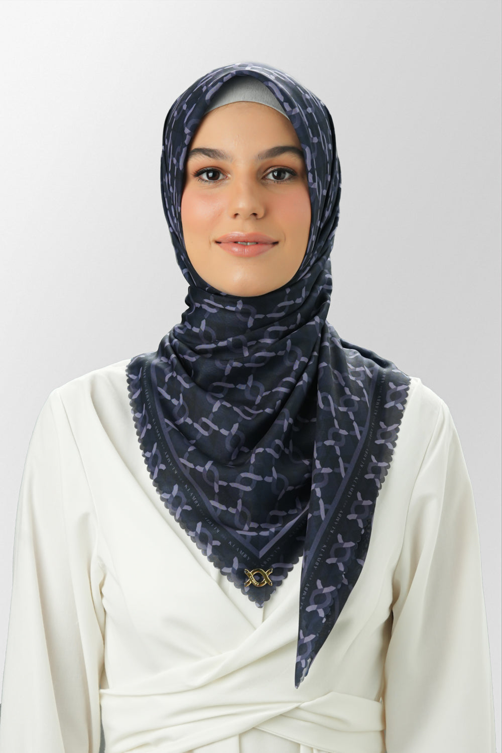 Medium Monogram Scarf 95 Raisin