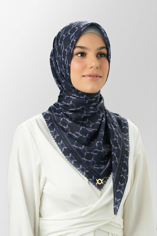 Medium Monogram Scarf 95 Raisin