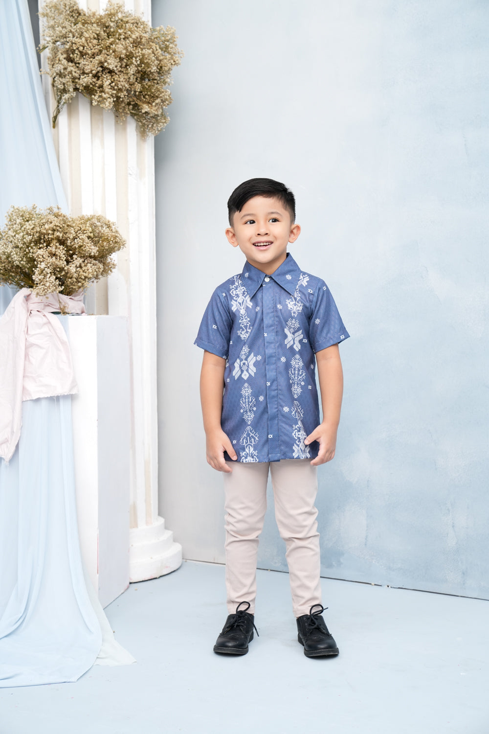 Lingga Shirt Boy (Minor) Biru Nila - Wearing Klamby