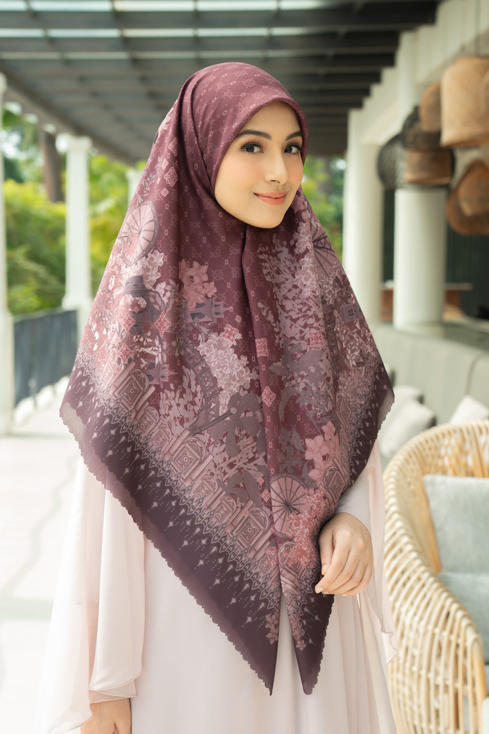 Cassia Scarf Syar'i Mahogany - Wearing Klamby