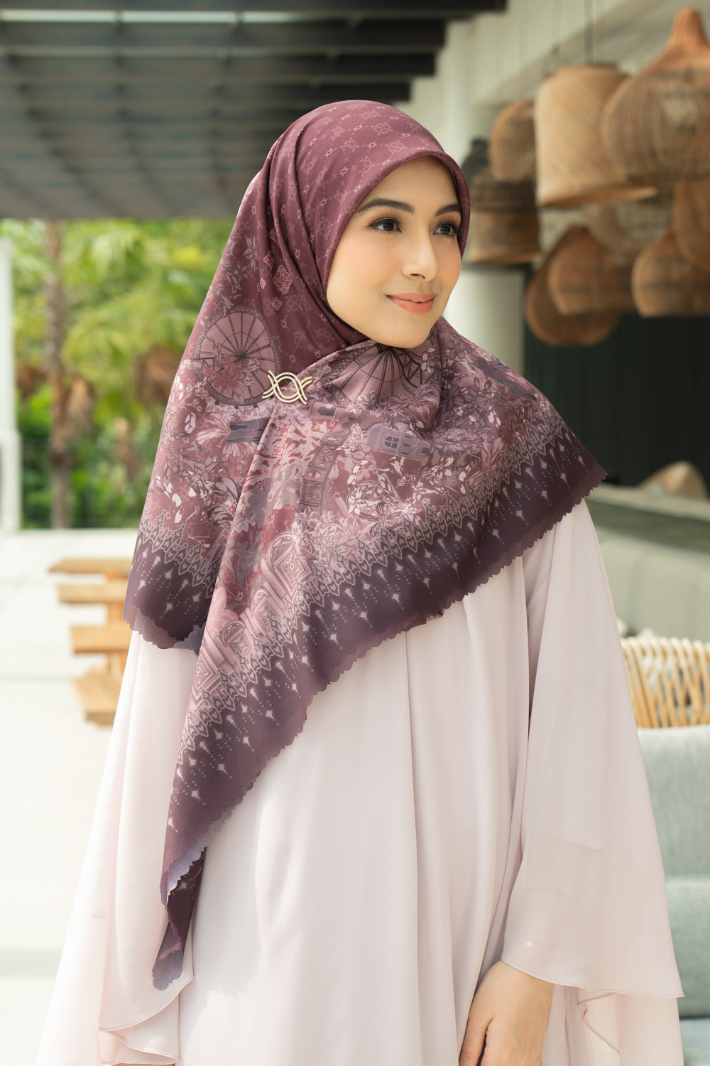 Cassia Scarf Syar'i Mahogany - Wearing Klamby