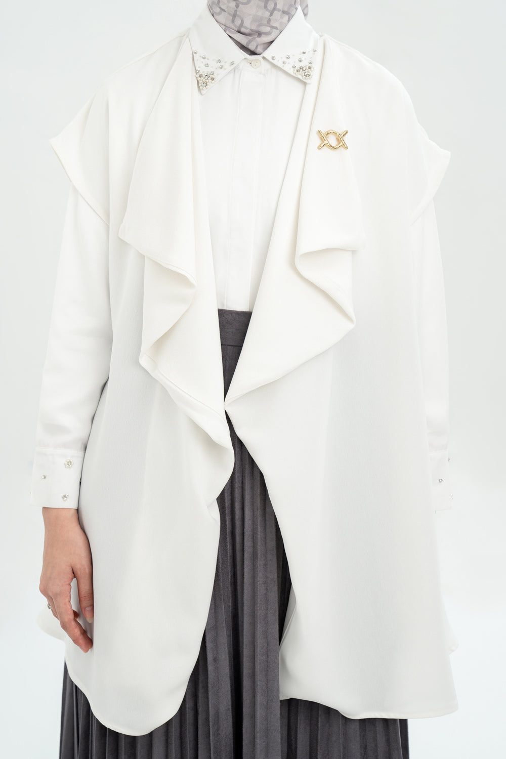 Shara Outer Vest White Pearl