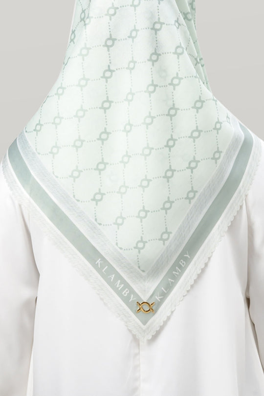 Monogram Scarf London Edition Delight Wearing Klamby