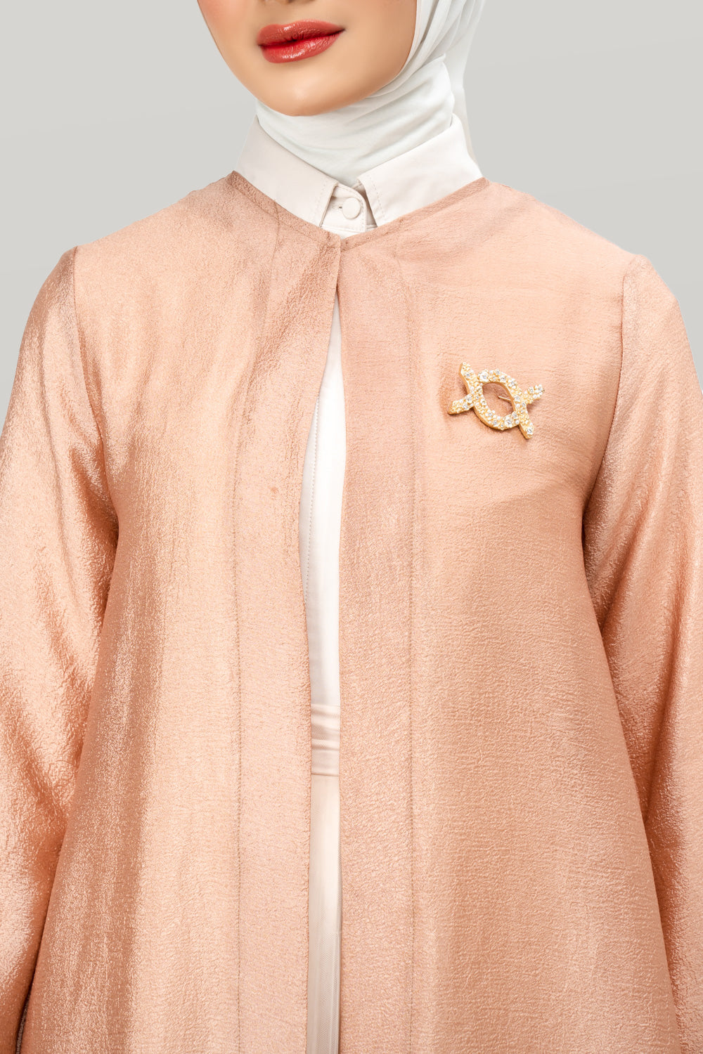 Aerish Abaya Outer Chesnut - Wearing Klamby