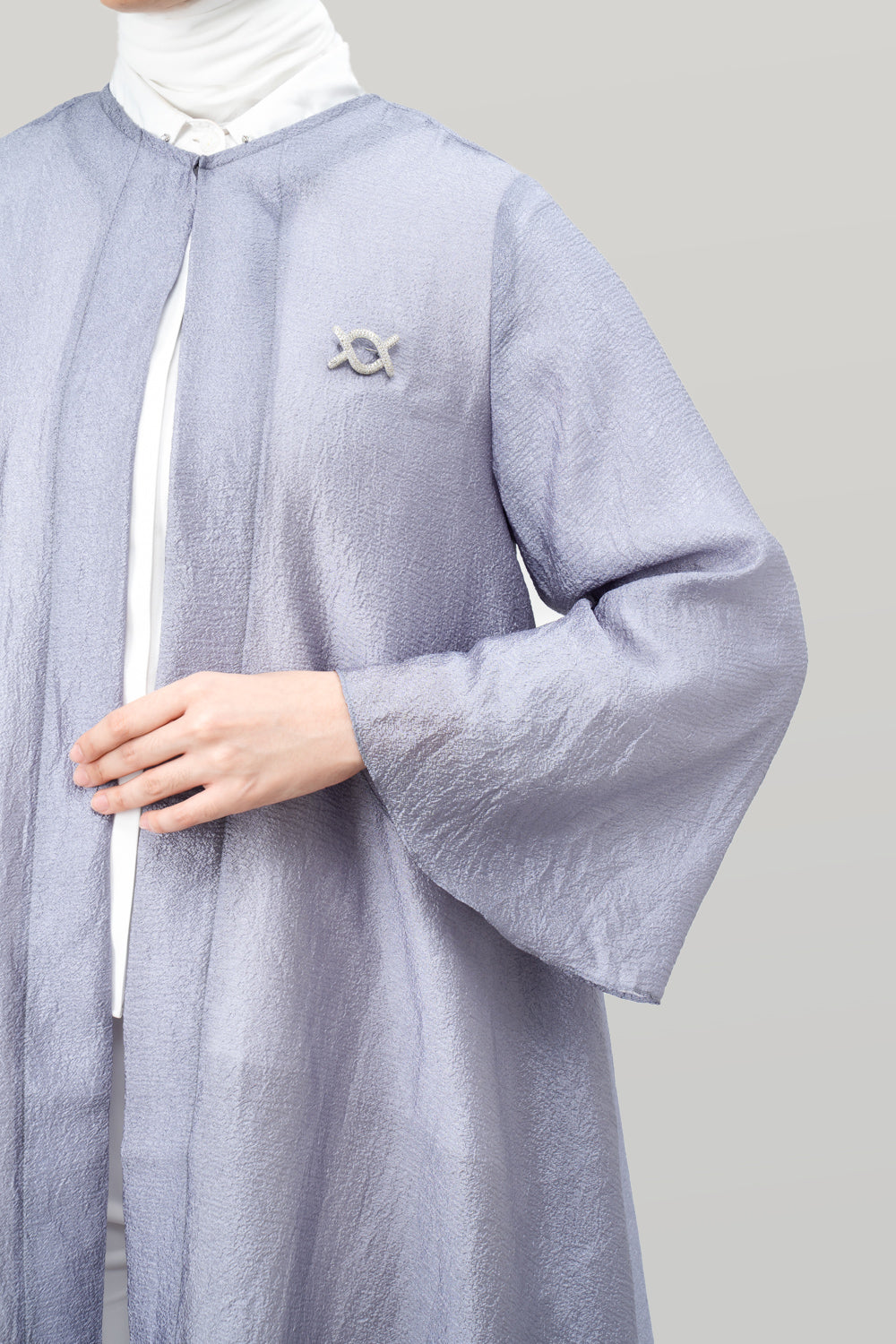 Aerish Abaya Outer Harbor Mist - Wearing Klamby