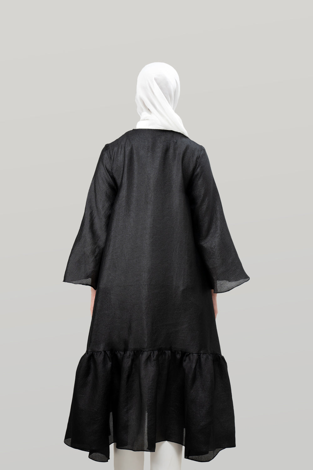 Aerish Abaya Outer Black - Wearing Klamby