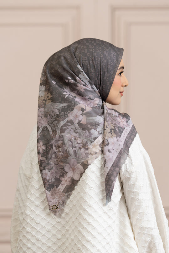 Astiri Scarf (Minor) Hot Cocoa