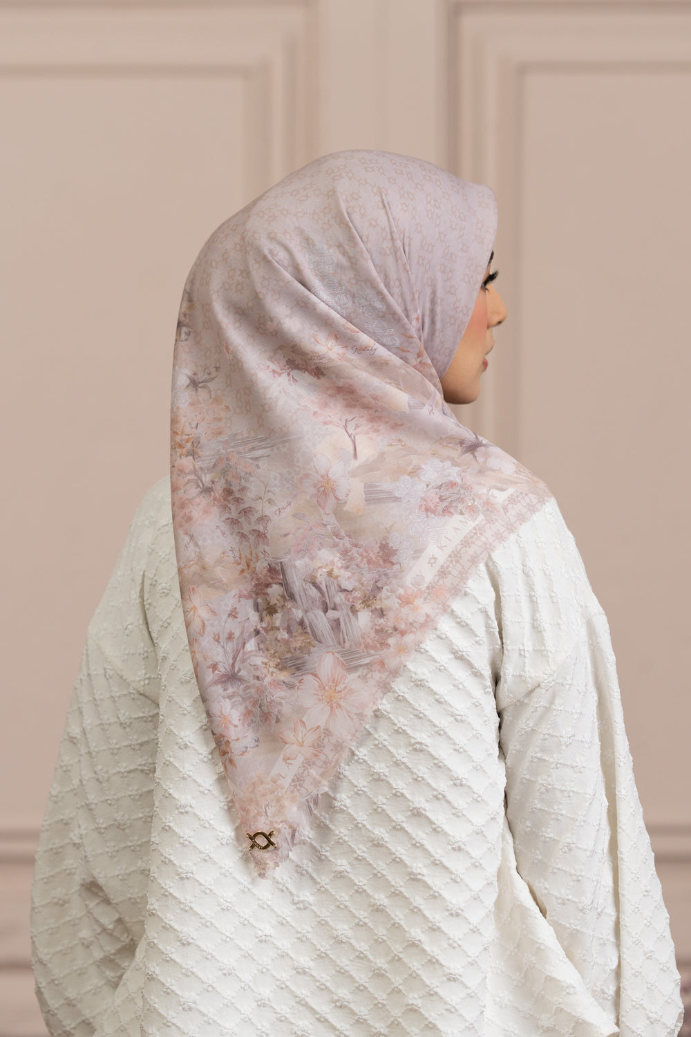 Astiri Scarf (Minor) Putty Silk