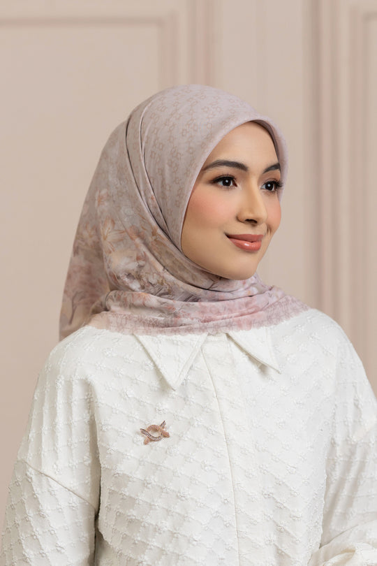 Astiri Scarf (Minor) Putty Silk