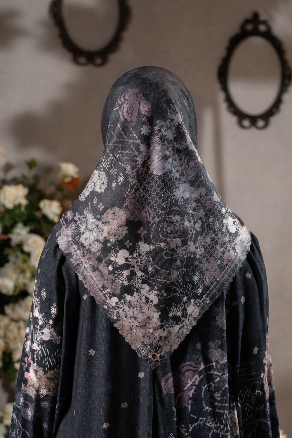 Luminara Scarf (Minor) Rona Rembulan