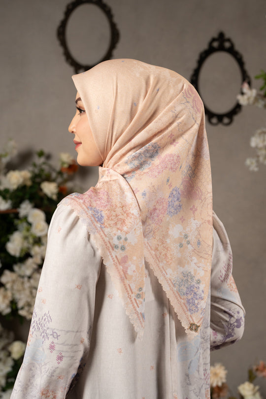 Luminara Scarf Kuning Aprikot