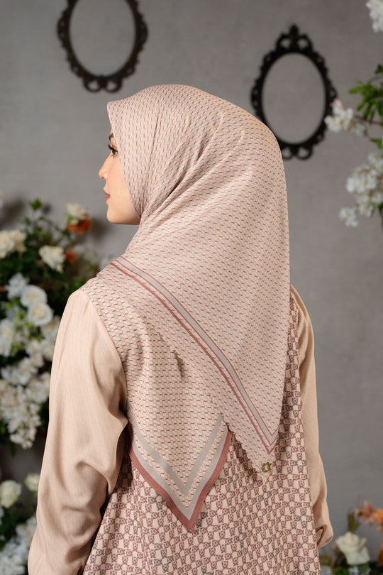 Romely Scarf Kuning Asoka