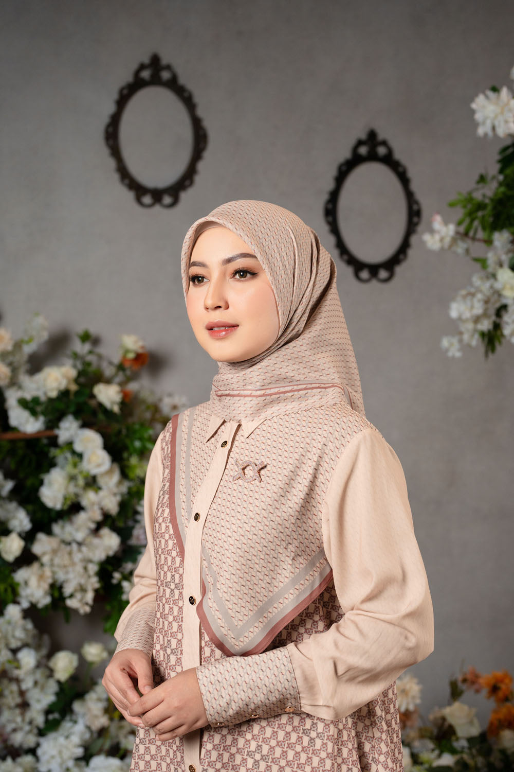 Romely Scarf Kuning Asoka