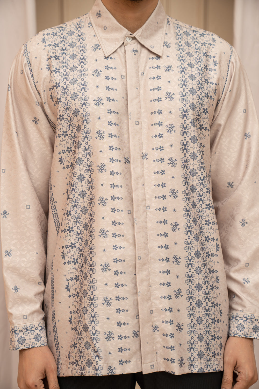 Magani Long Shirt Men (Minor) Mirage - Wearing Klamby