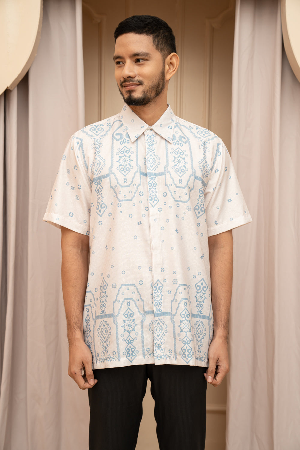 Dahayu Shirt Men Melasti - Wearing Klamby