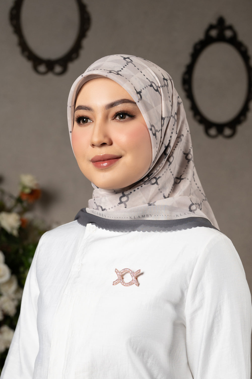 Calya Monogram Scarf (Minor) Dew