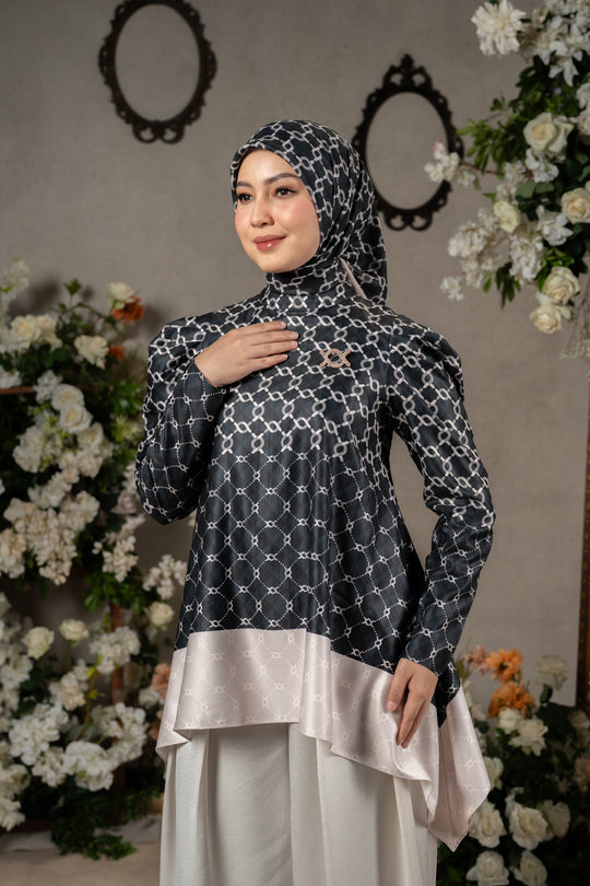 Calya Blouse (Minor) Sable