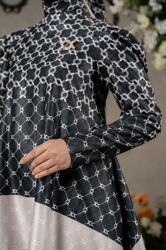 Calya Blouse (Minor) Sable