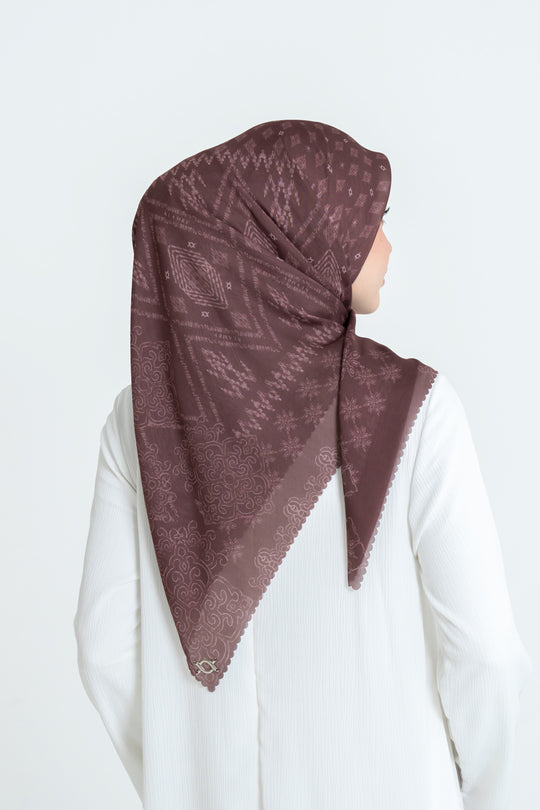 Tapis Scarf Extended Color Parsian Plum