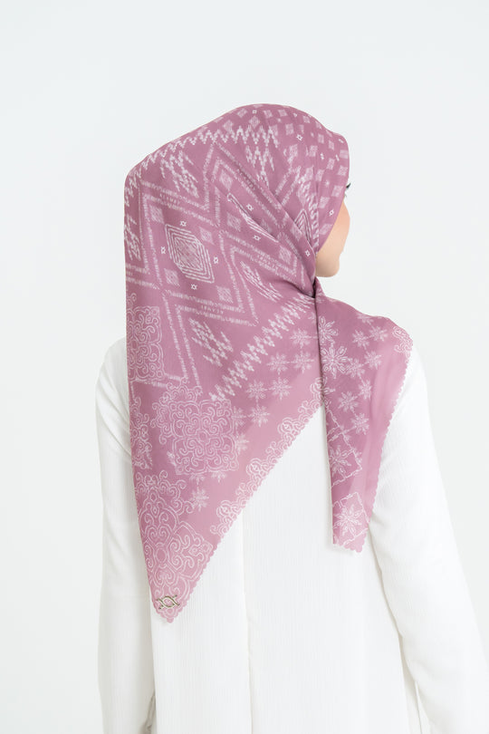 Tapis Scarf Extended Color Pink Puce