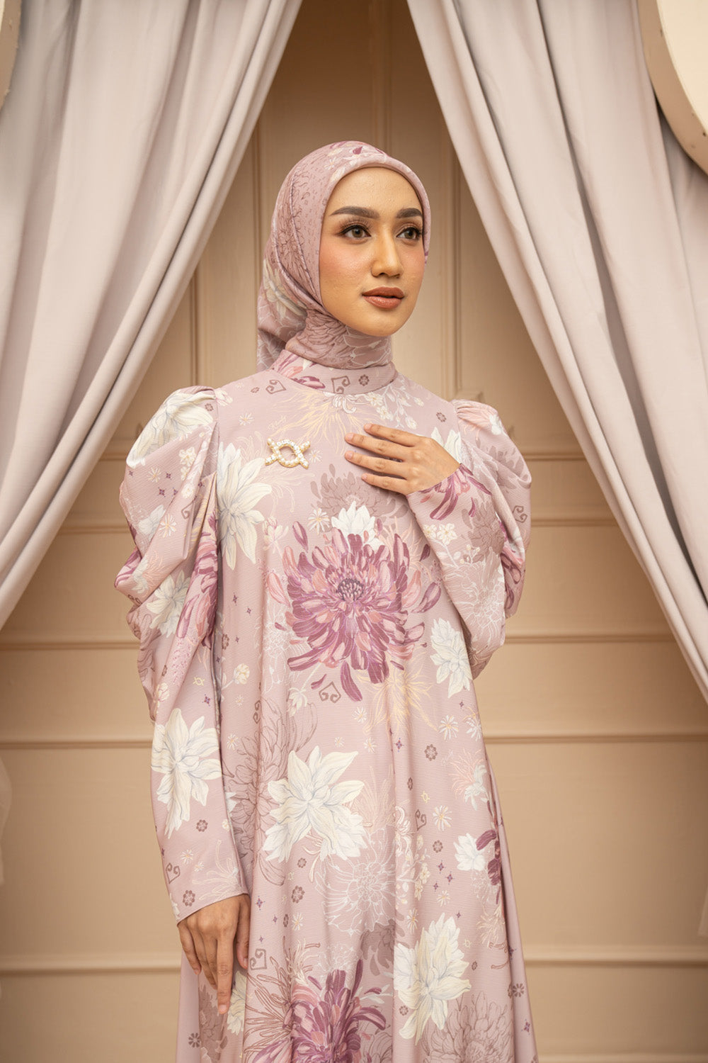 Dahayu Dress (Minor) - Galuh - Wearing Klamby