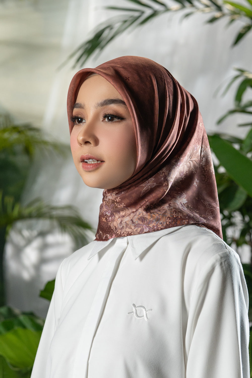 Seruni Scarf Jingga Bata