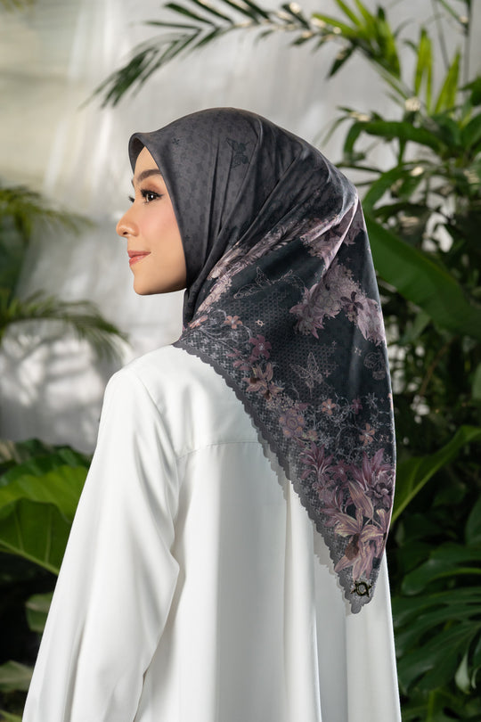 Seruni Scarf Kalimaya Hitam