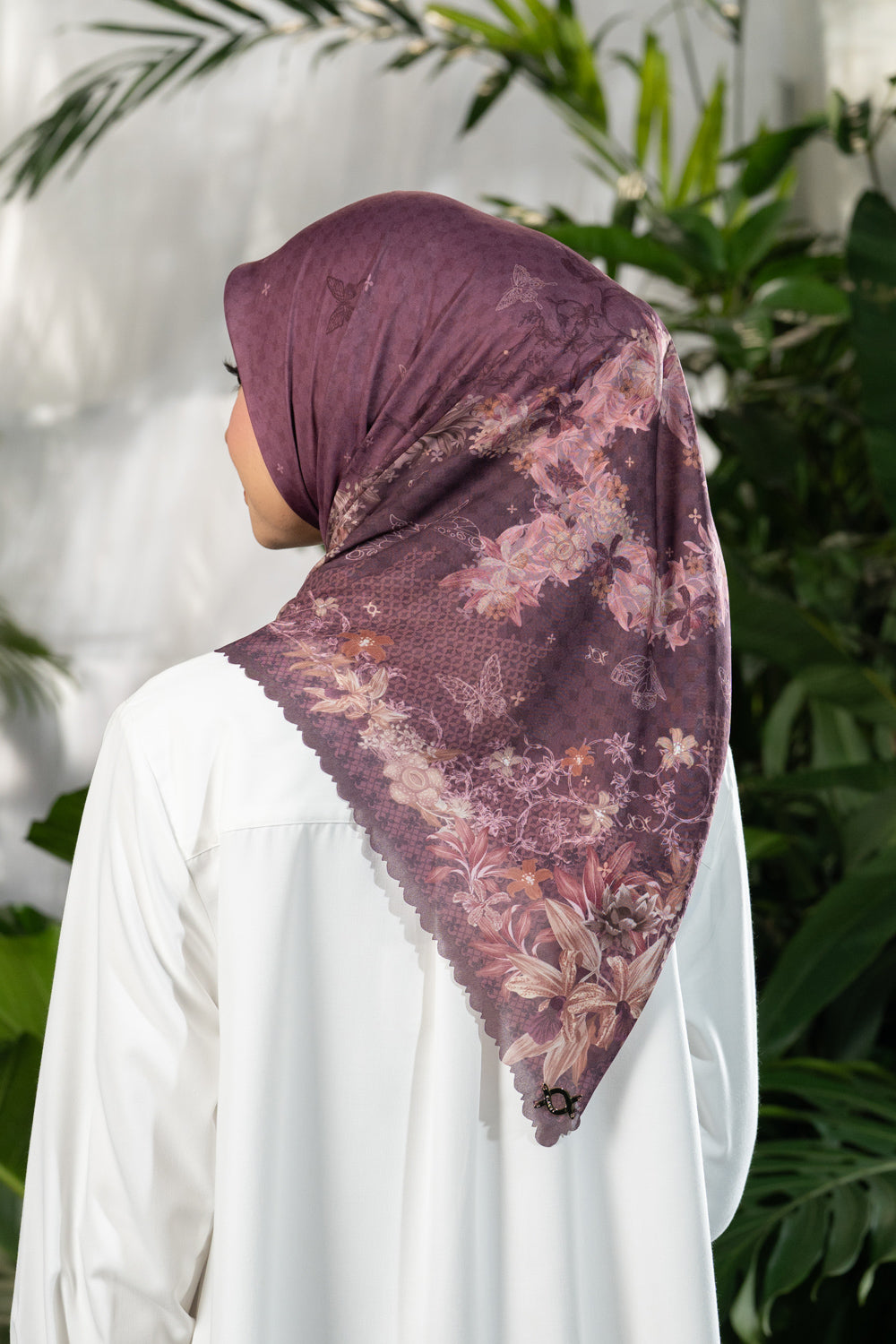 Seruni Scarf Mirah Delima