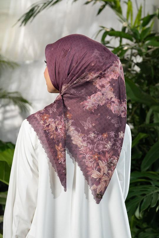 Seruni Scarf Mirah Delima