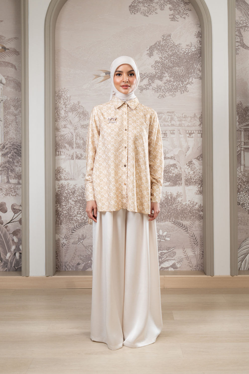 Monogram Pleated Shirt Sandcastle