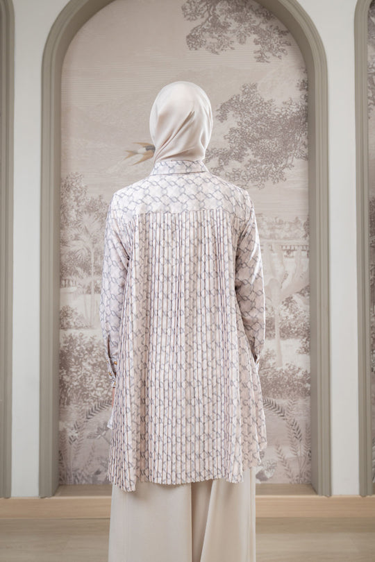 Monogram Pleated Shirt Moonshine