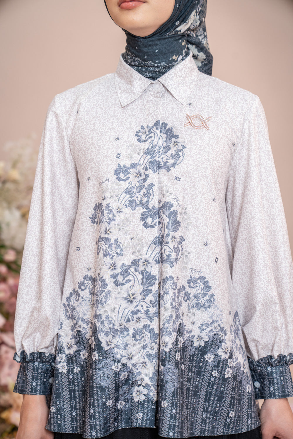 Rissa Shirt (Minor) Milky Coal