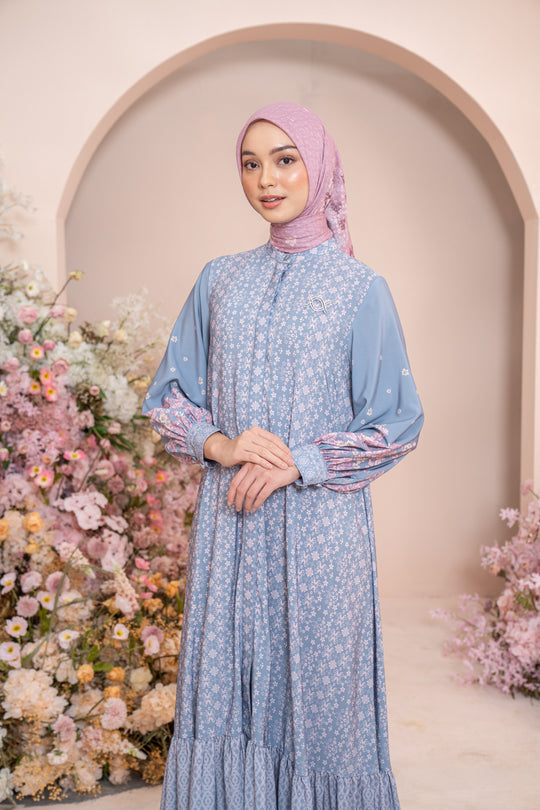 Rissa Dress (Minor) Sky Blossom - Wearing Klamby