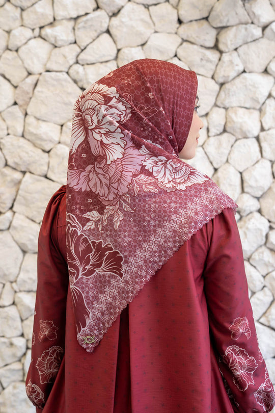 Leysha Scarf (Minor) Red Delight