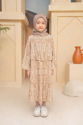 Malqaf Dress Girl Golden Delight - Wearing Klamby