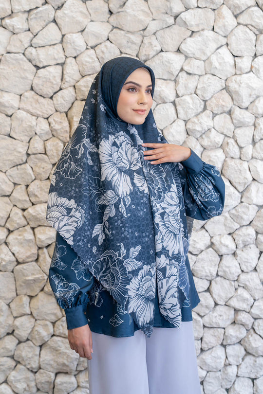 Leysha Scarf Syar'i Lunar Blue - Wearing Klamby