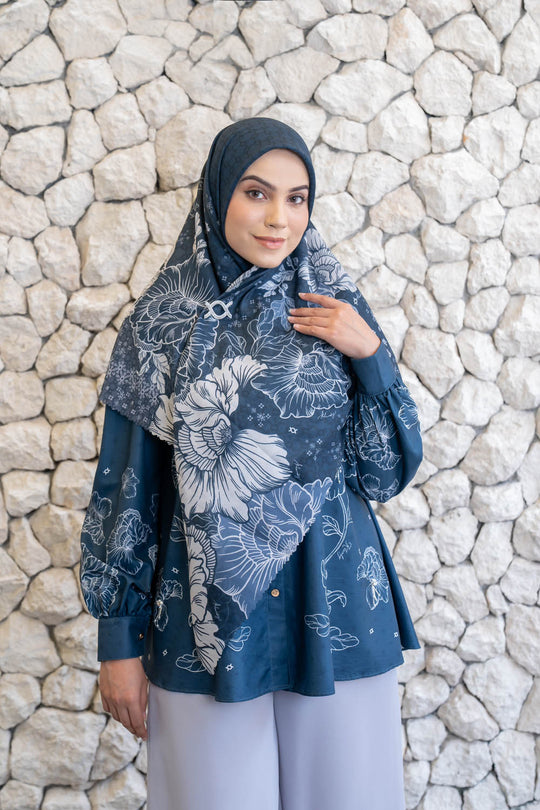 Leysha Shirt & Scarf Syar'i Set Lunar Blue - Wearing Klamby