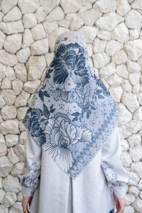 Leysha Scarf Syar'i Cloudy White - Wearing Klamby