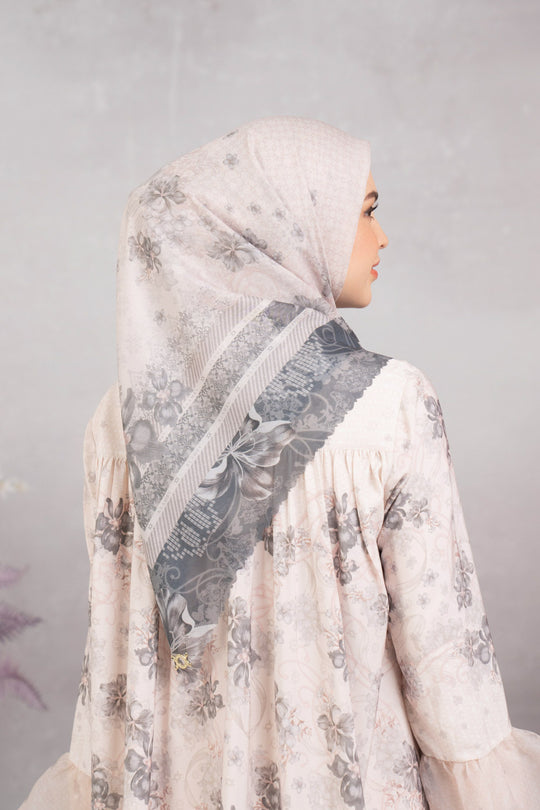 Lathika Scarf Creamy Dust