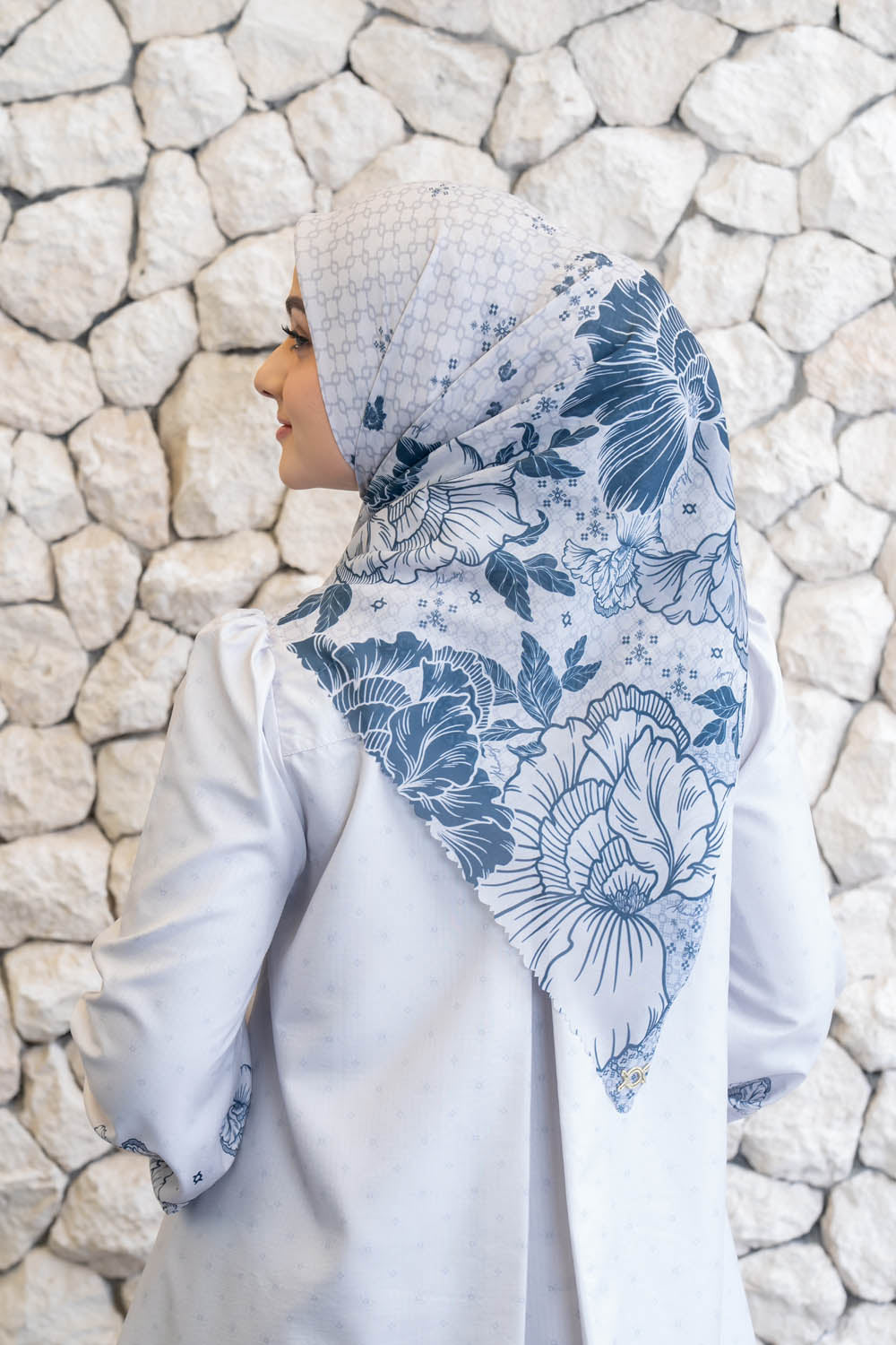 Leysha Scarf Cloudy White