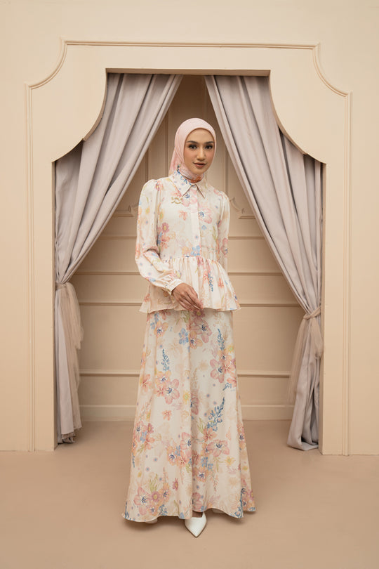 Namora Dress Chantilly