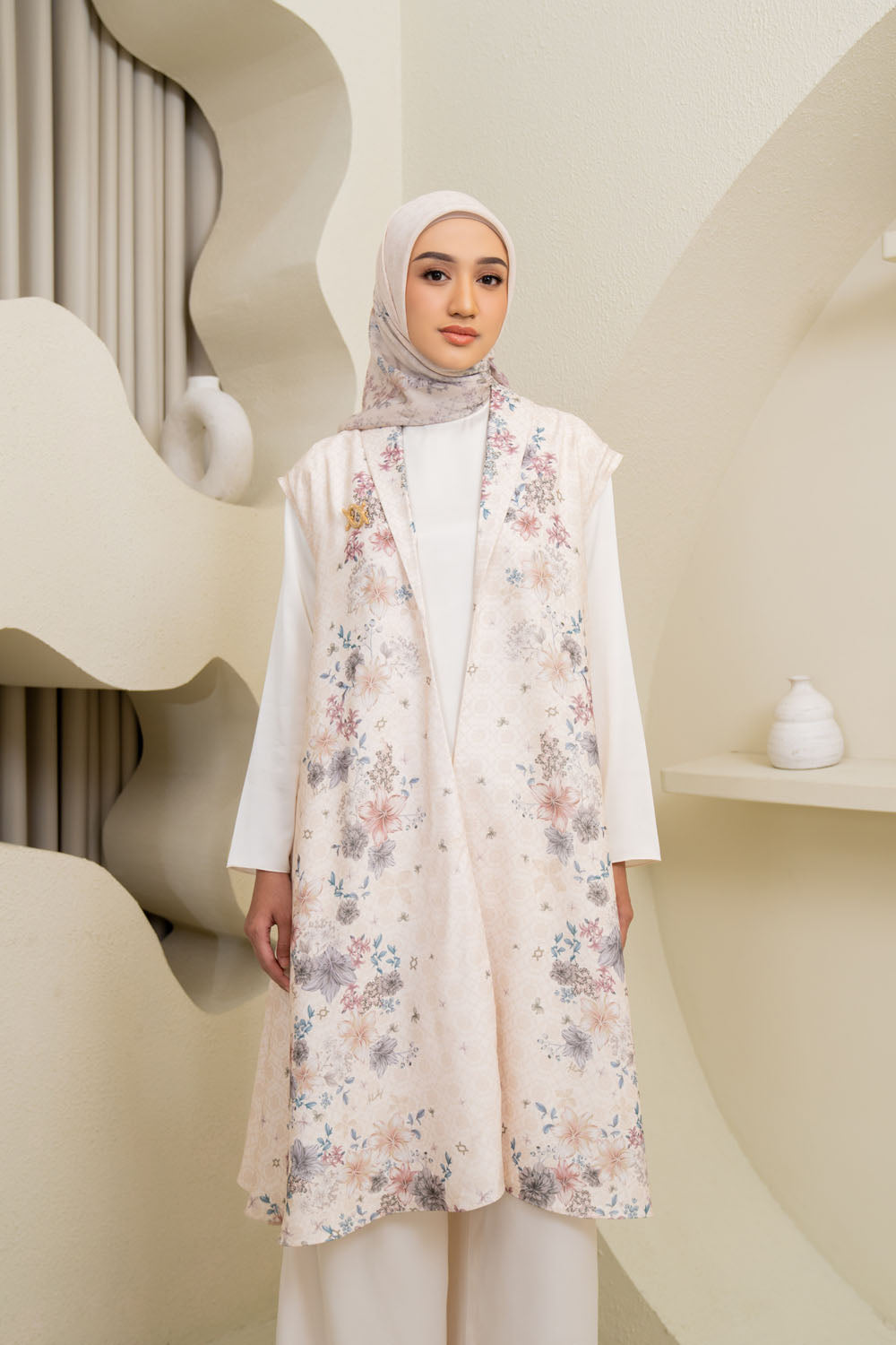 Muraya Outer (Minor) Ivory Moss