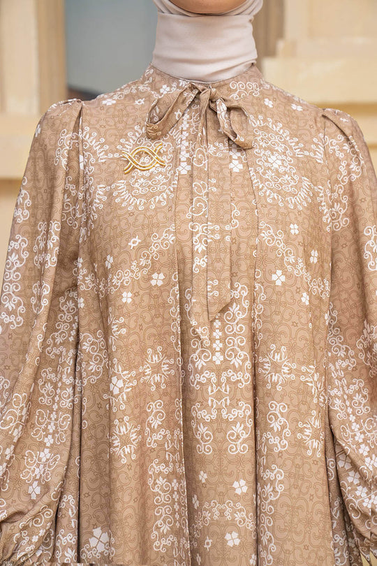 Malqaf Tunic (Minor) Golden Delight - Wearing Klamby