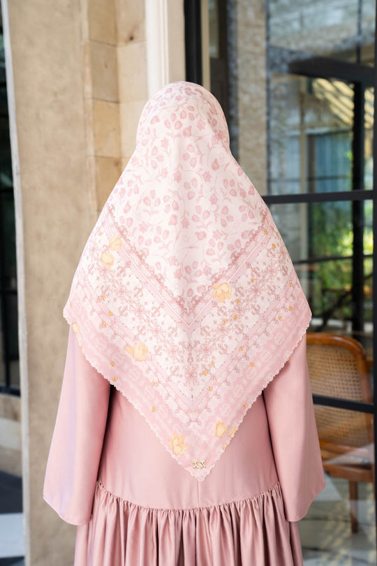 Sophia Scarf Syar'i Pinky Puff