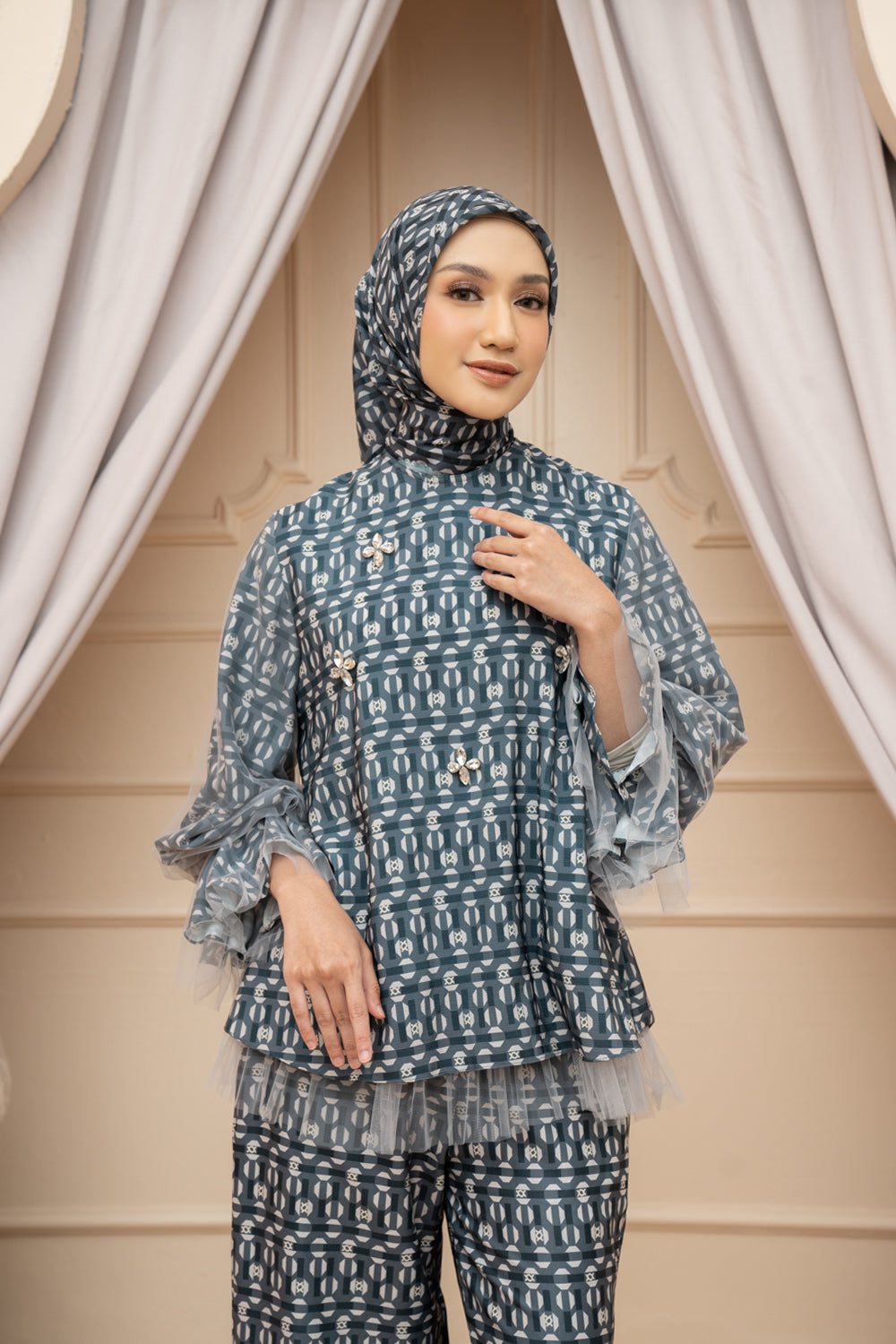 Sentani Blouse (Minor) Maro